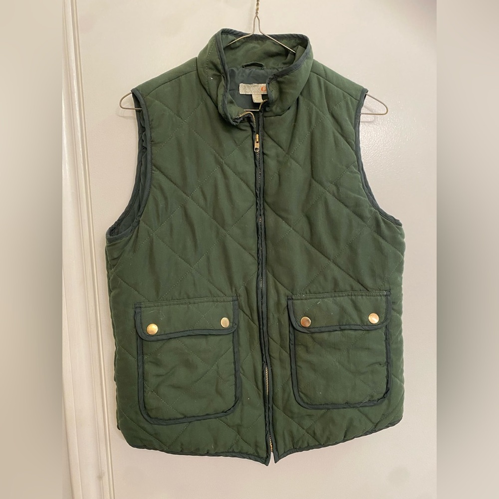 🍃 Quilted Forest Green Vest – Cozy Vintage Utility Vibes (M/L)